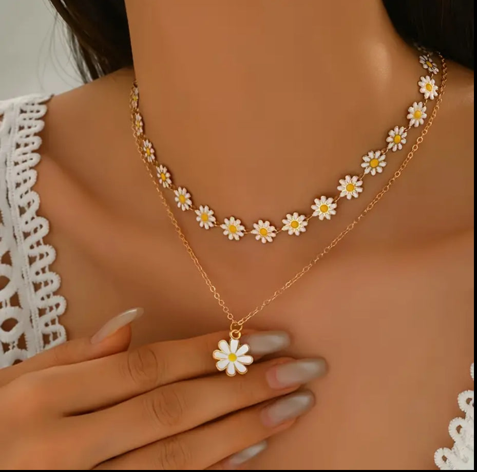 Golden Sunflower Necklace – Stainless Steel Elegance